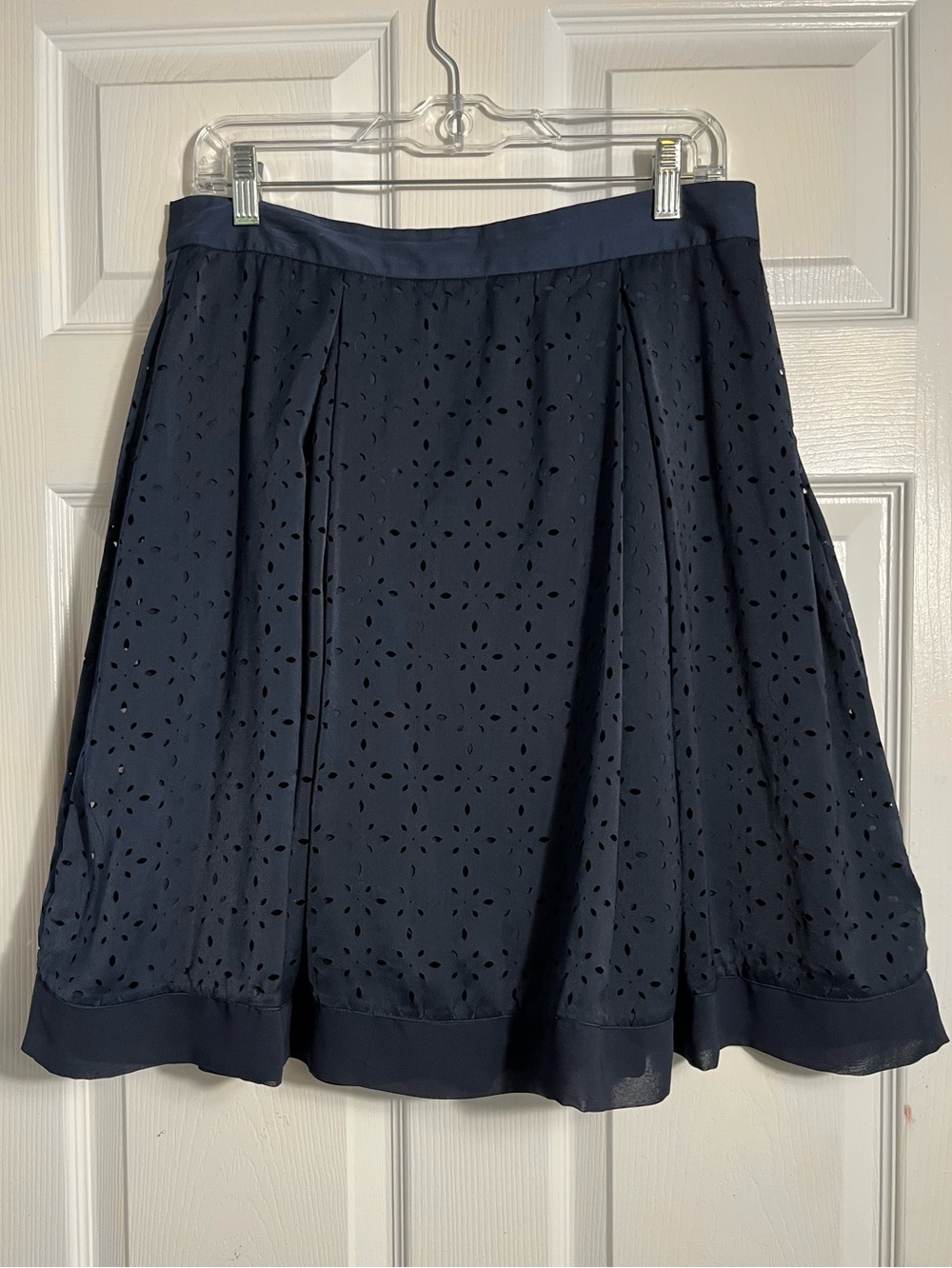 Vince Camuto Navy Eyelet A-Line Skirt 10